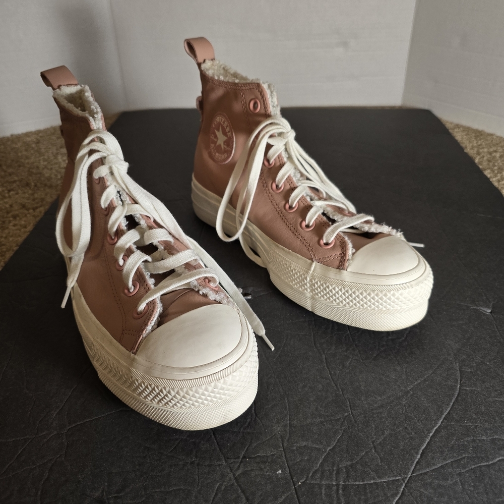 Converse Women’s 8.5 Chuck Taylor Pink Sherpa-Lined Leather High-Top Sneakers